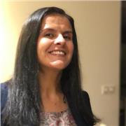 J'adore  travailler avec les enfants et j'aimerais  mes aider dans leur développement  et aptitudes  d'anglais